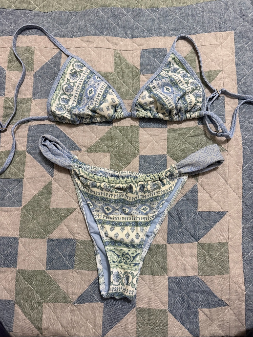 Hollister Blue and Cream Paisley Tie Bikini Set
